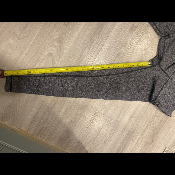 Lululemon Wunder Under Crop (Hi-Rise) | Heathered Black | Size 8 | Used - Picture 8 of 12